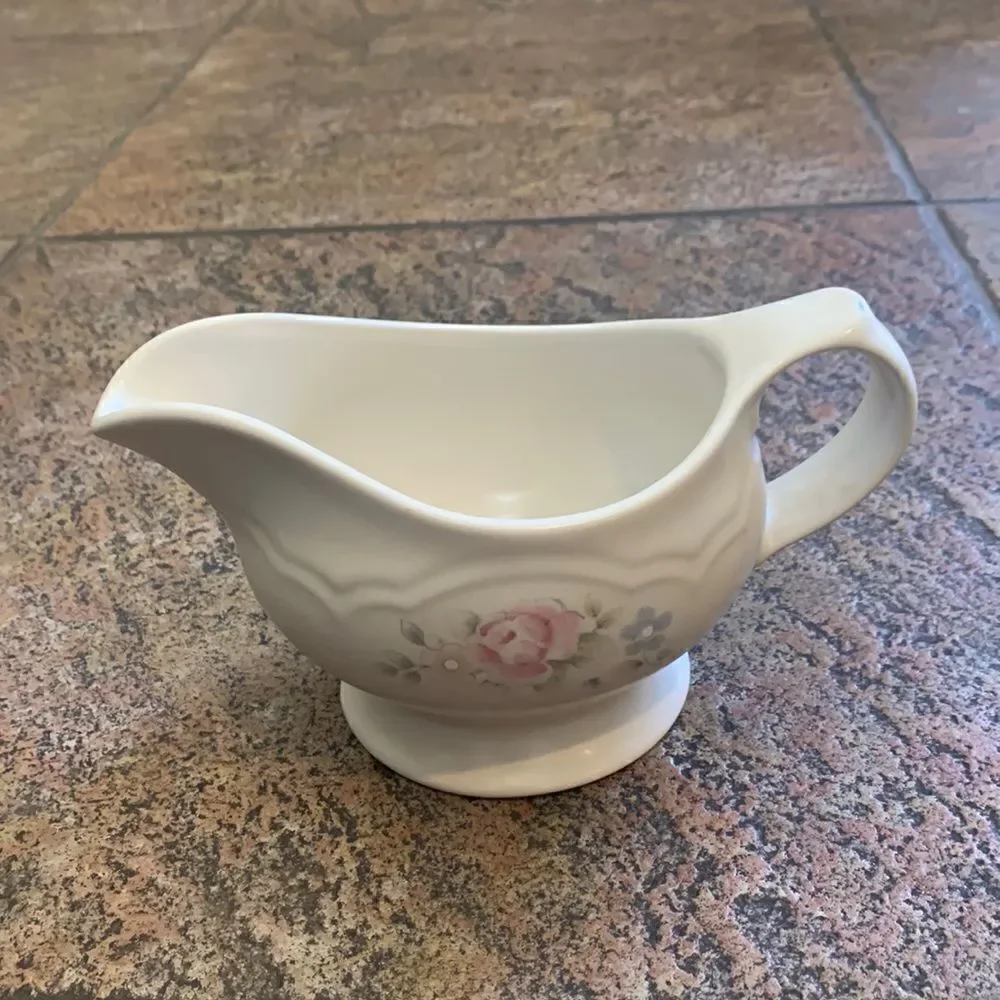 Pfaltzgraff Copyright USA Stamped Tea Rose Sauce Gravy Boat Pouring Stoneware